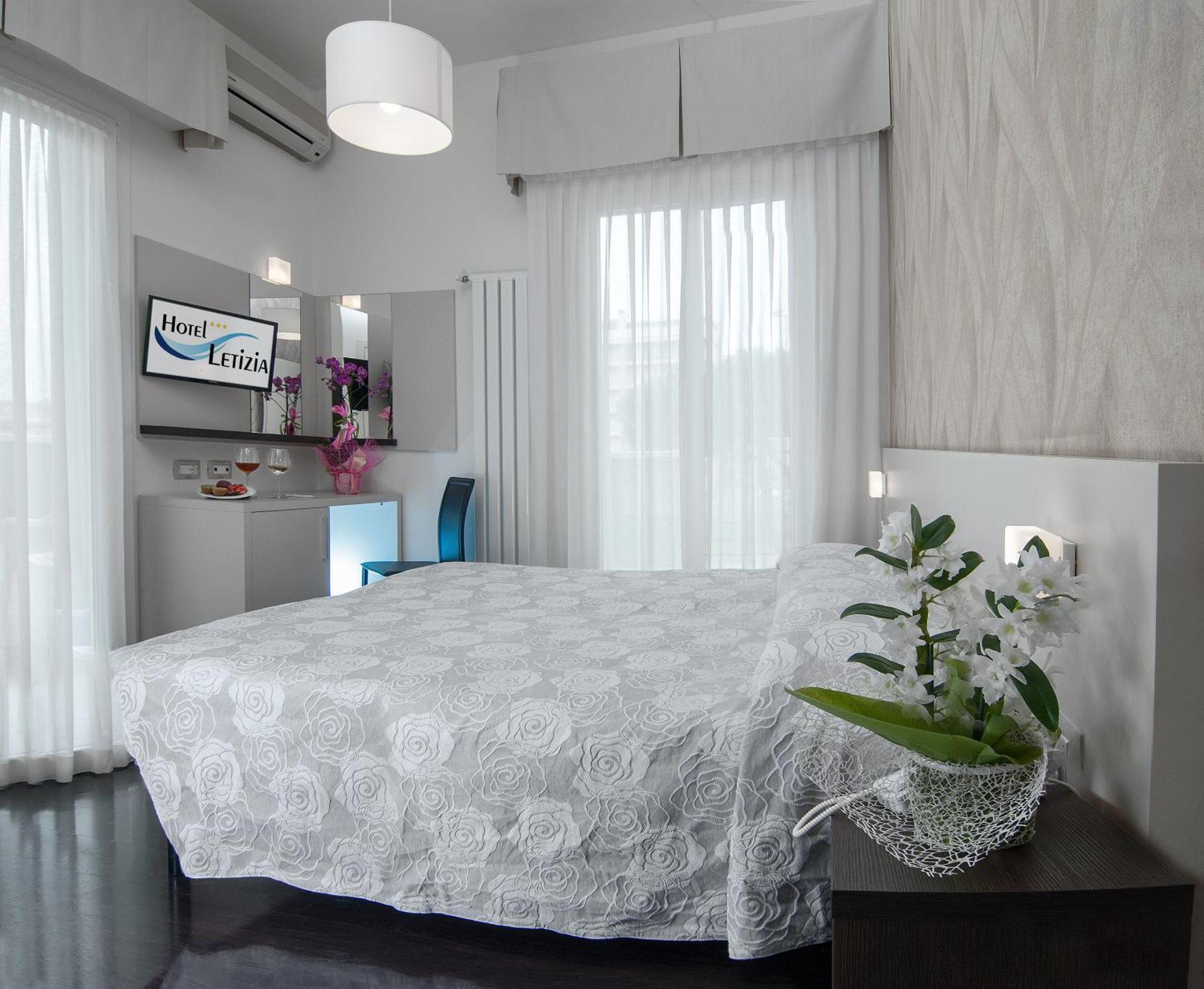 Hotel Letizia Rimini Esterno foto
