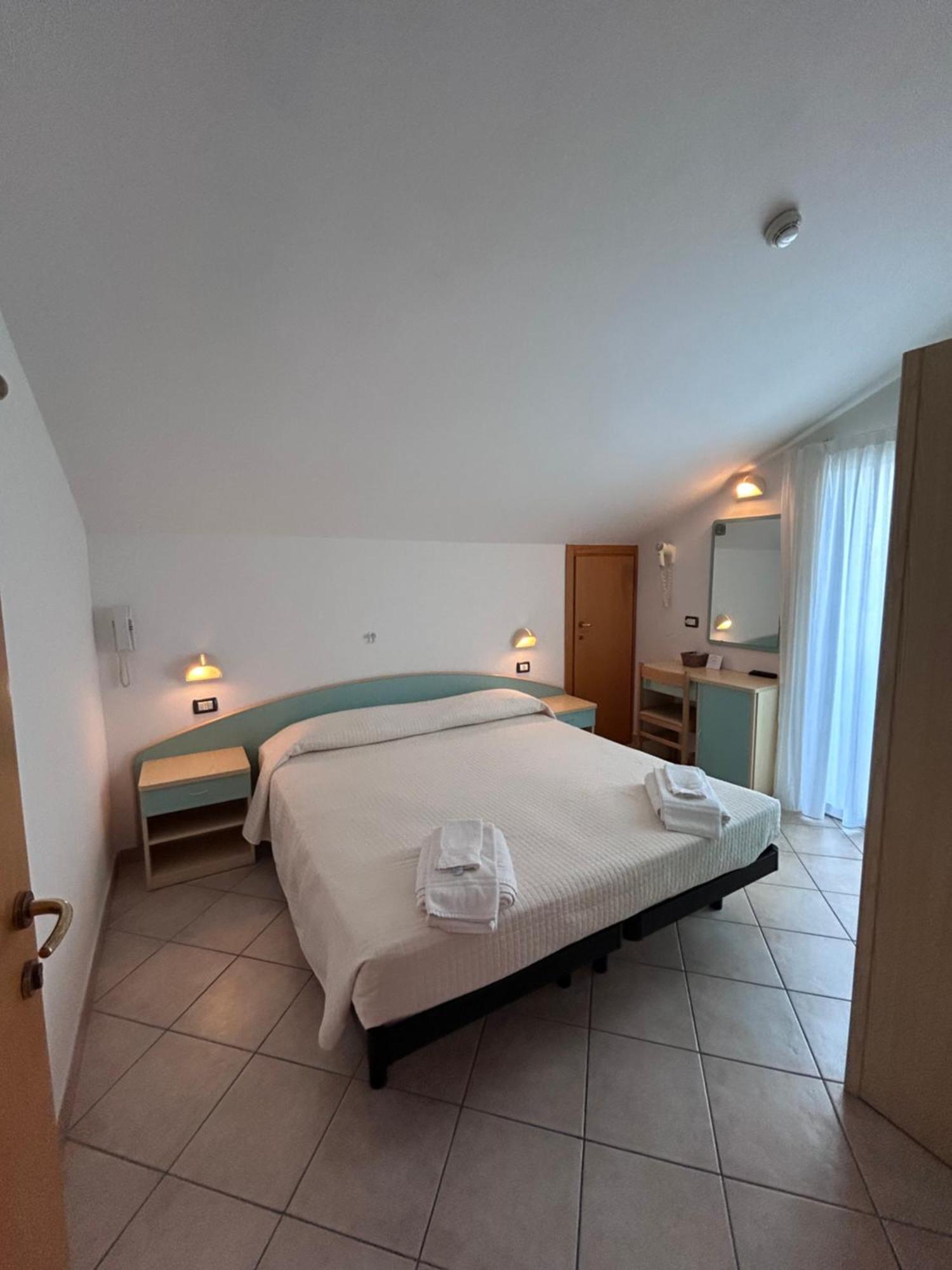 Hotel Letizia Rimini Esterno foto
