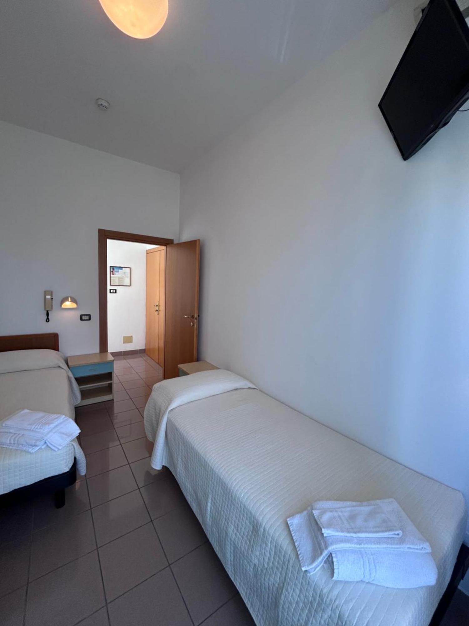 Hotel Letizia Rimini Esterno foto