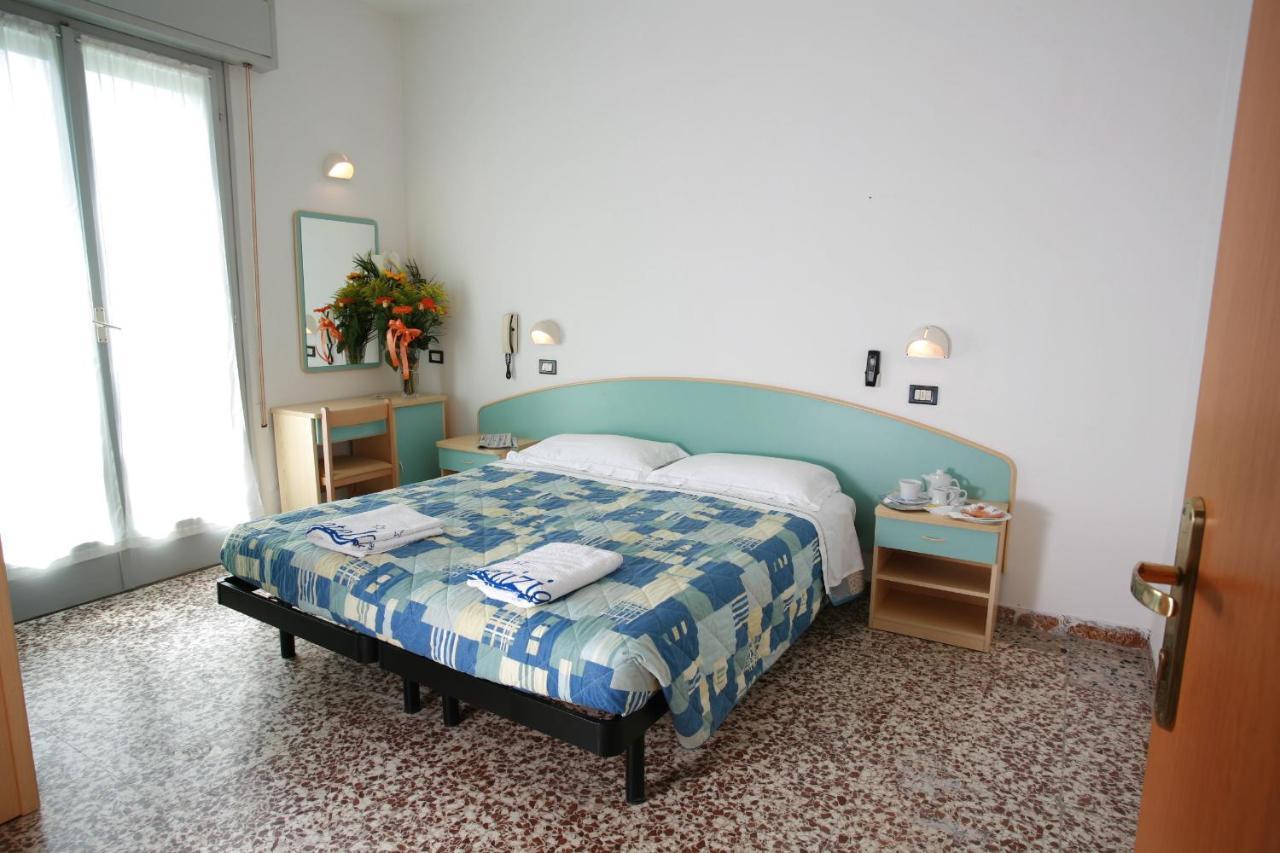 Hotel Letizia Rimini Camera foto